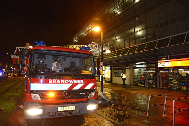 2017/238/20171125-20u04 GB 005 Grote brand Tussenmeer.jpg